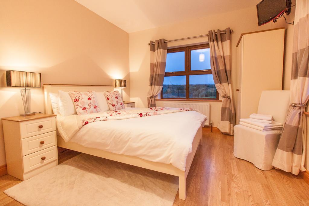 Achill Water'S Edge Bed & Breakfast Doogort Ngoại thất bức ảnh