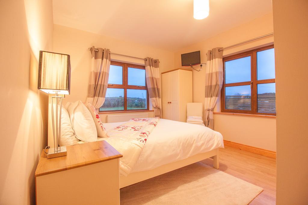 Achill Water'S Edge Bed & Breakfast Doogort Ngoại thất bức ảnh